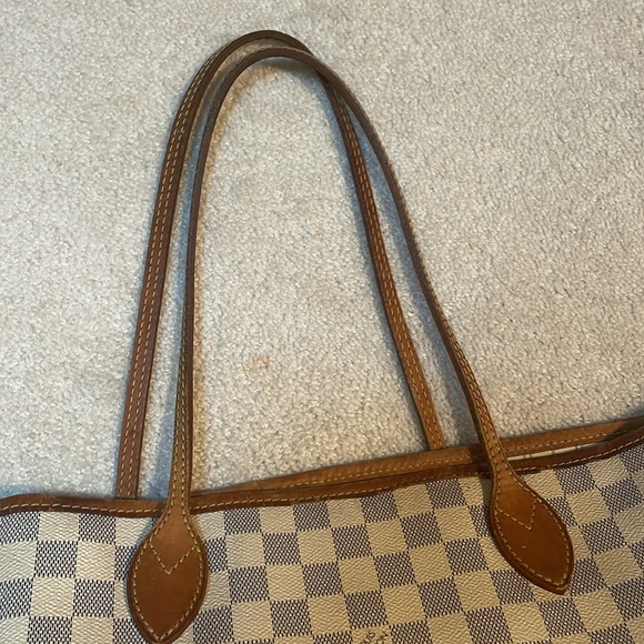 Luis Vuitton Damier Azur MM Neverfull Tote - Picture 10 of 17